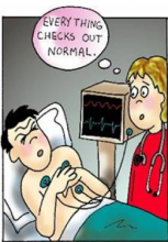 Cartoon. Zieke man ligt in bed, verbonden aan een hartmonitor. Vrouwelijke arts staat naast het bed en denkt: "Everything checks out normal" (alles is normaal).